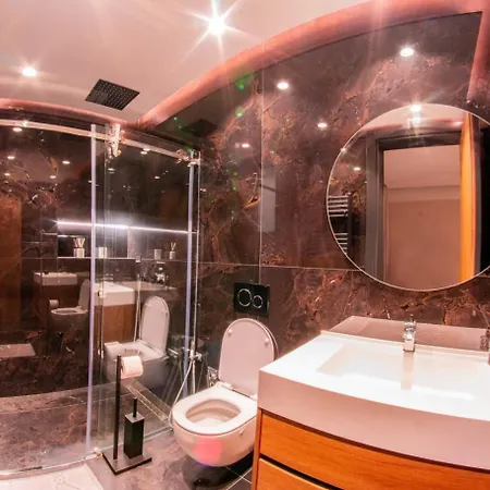The Luxury Hideway